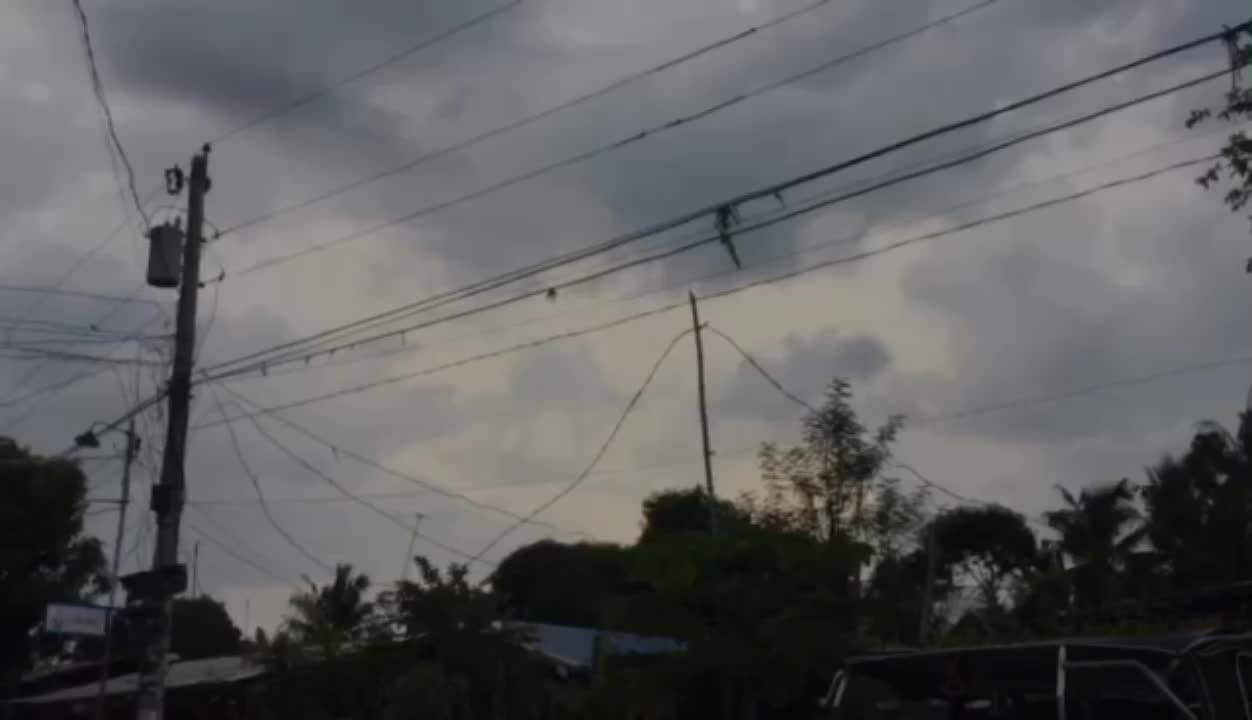 @P ai n :{