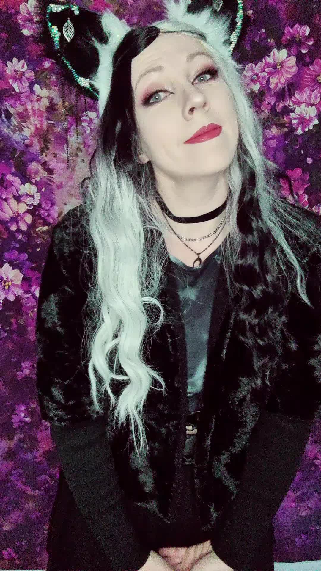 @💜🖤💙Sarah💙🖤💜