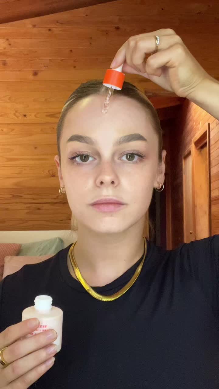 @ellehollingworth