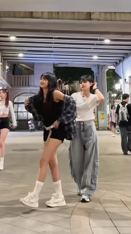 @FERNWANG💖