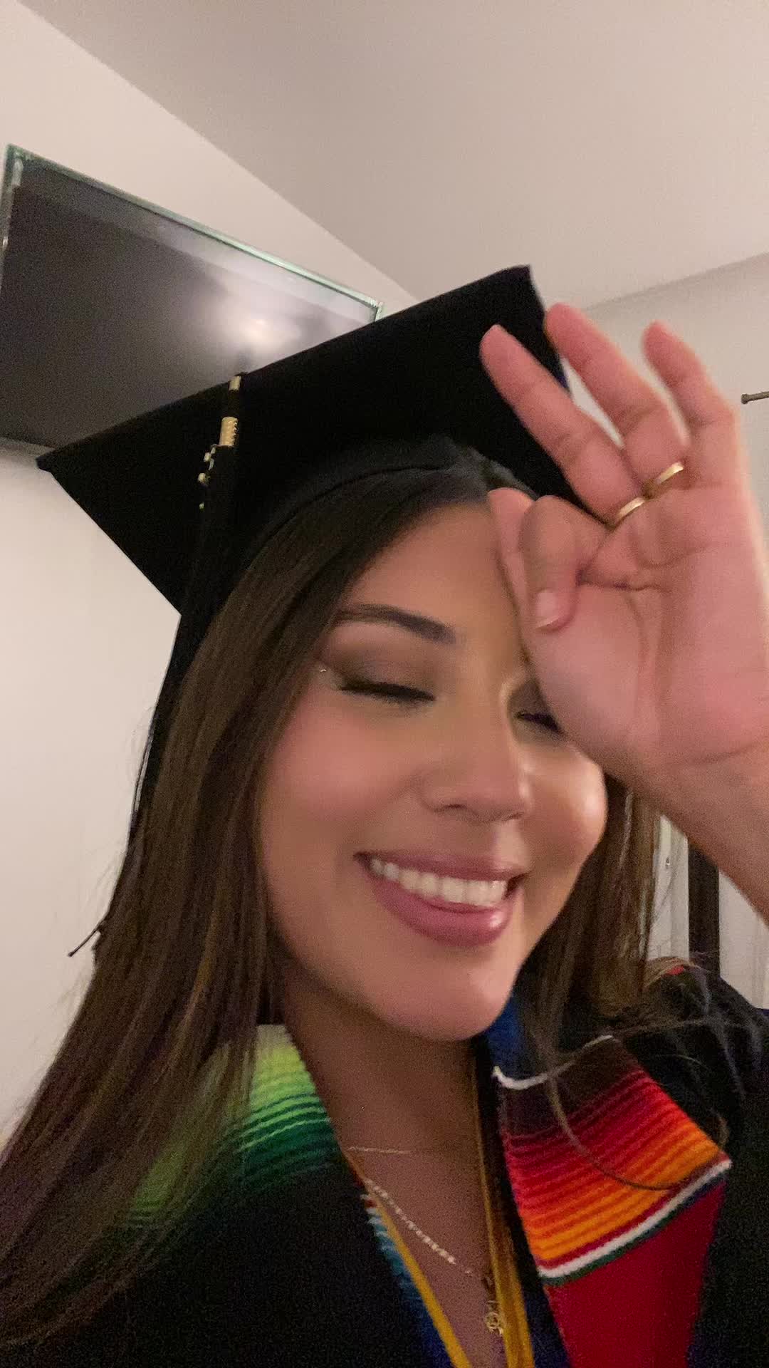 @leslye
