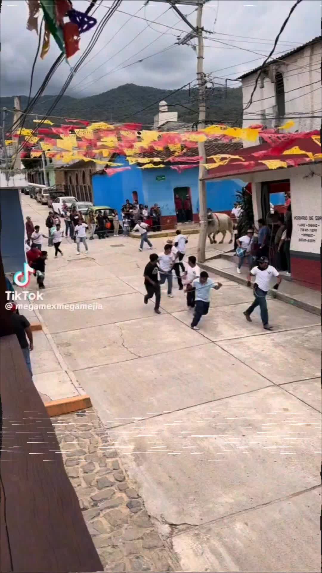 @Axel Alejandro