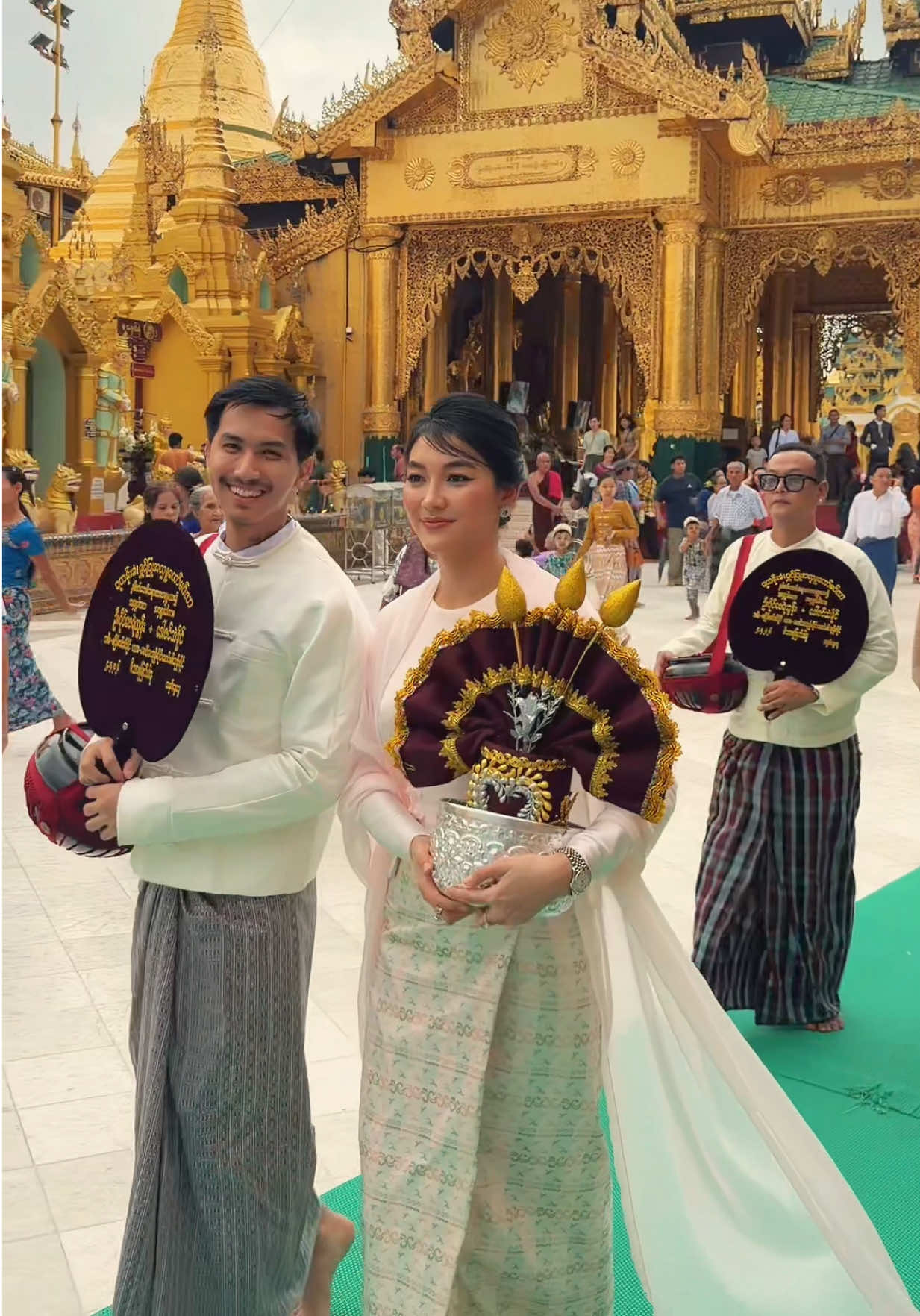 @Li Li Kyaw Khaing 🇲🇲