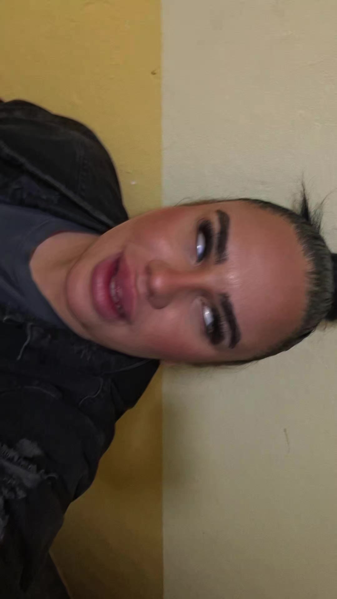 @Jovana 🦂