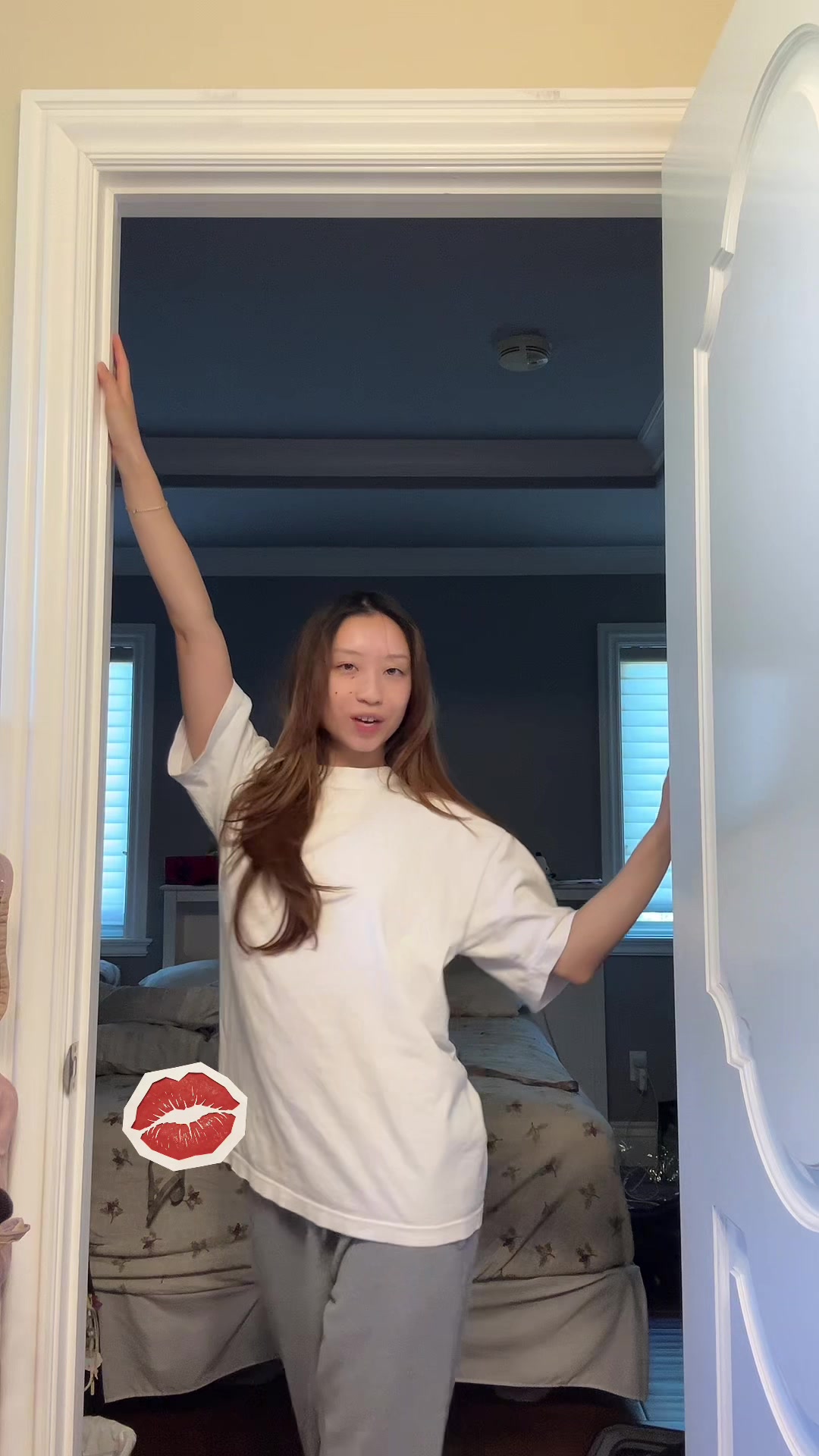 @kaitlynchaa