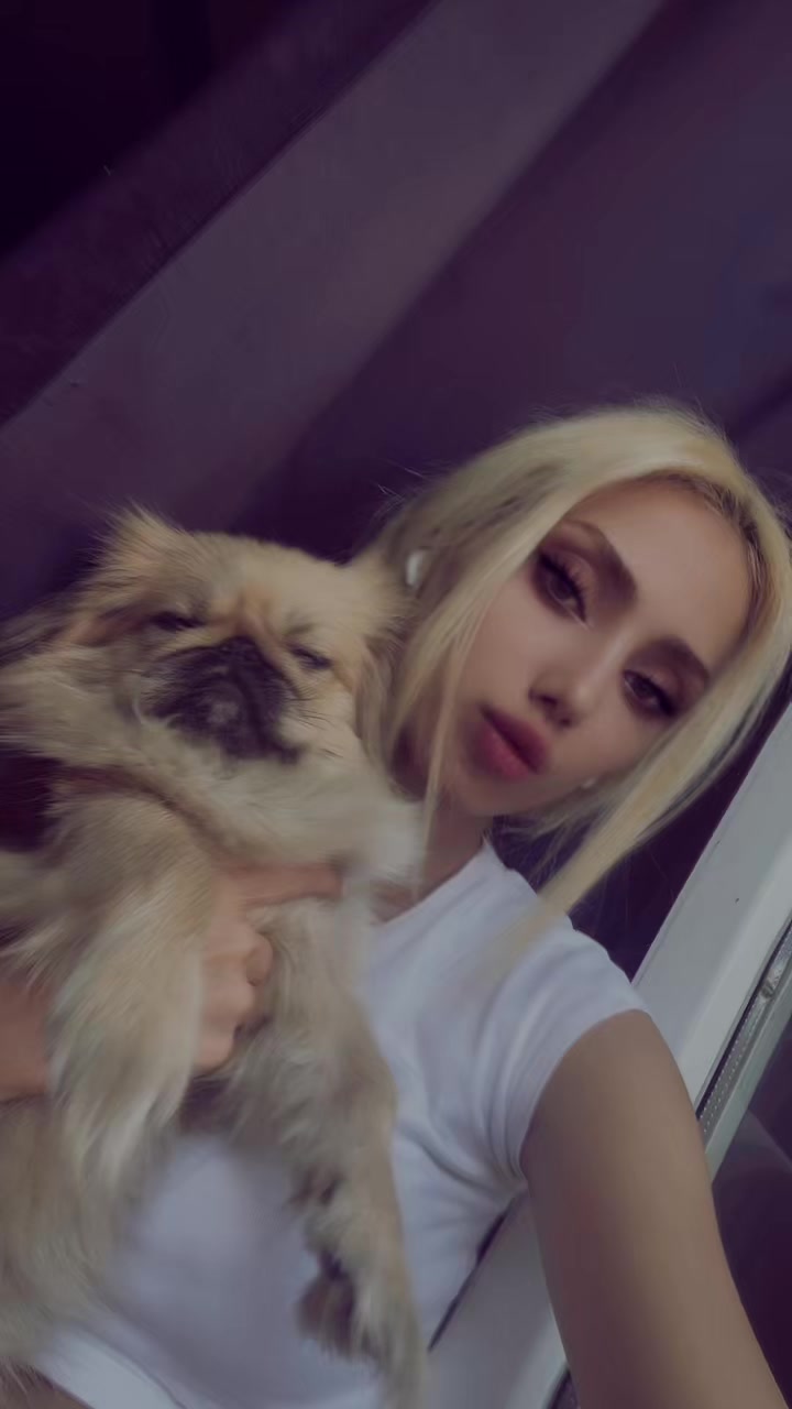 @hell._.ix