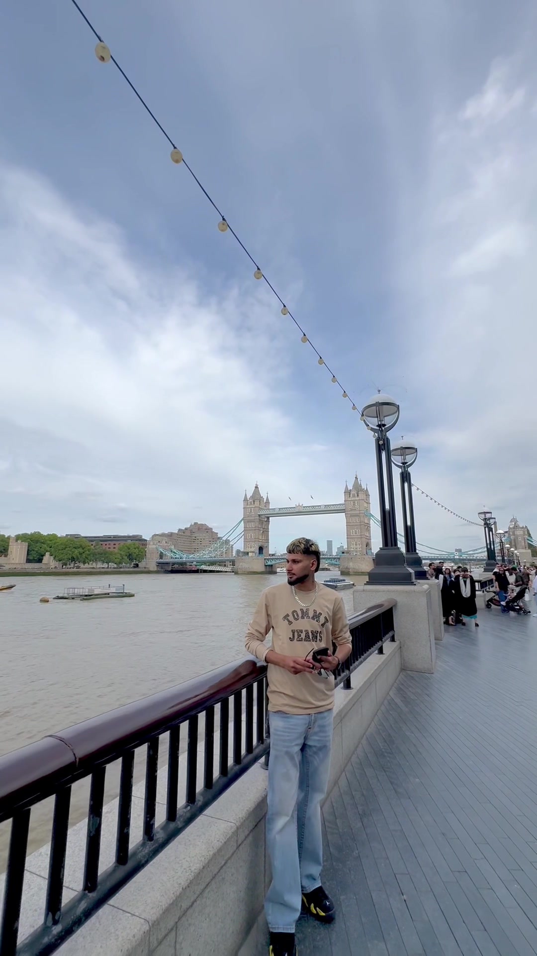 @Manvir Sohal🇬🇧🖤