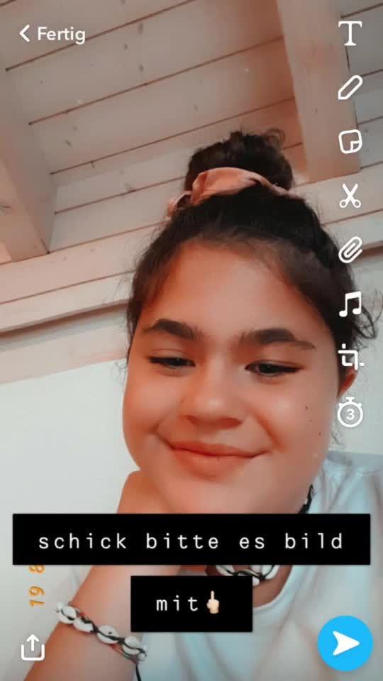 @Lara🤪