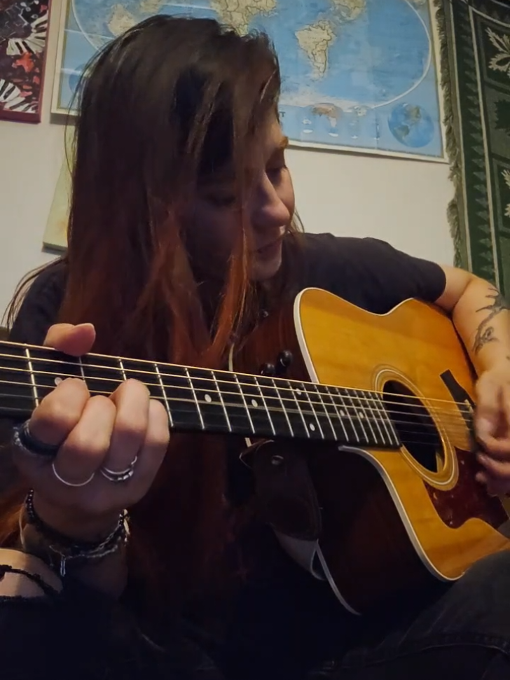 @Courtney Bowles 🇨🇦 Musician
