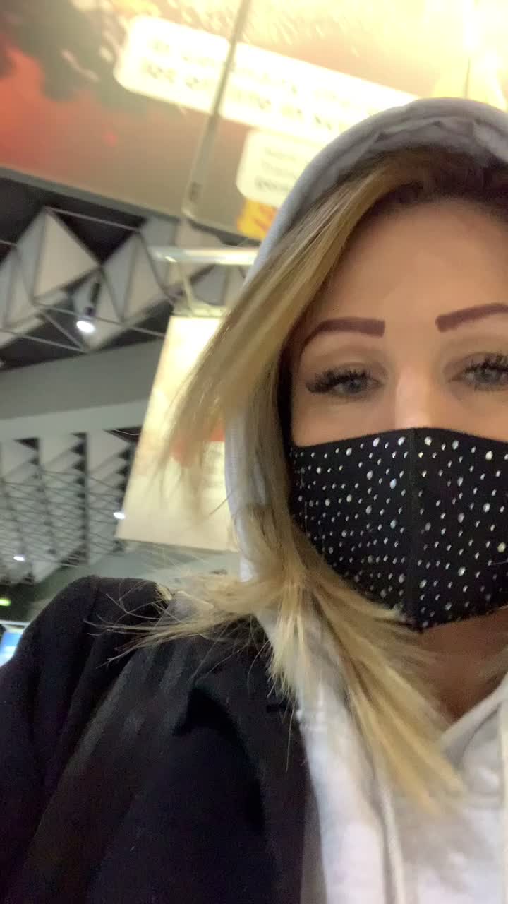 @Jacklyn_la_Roche