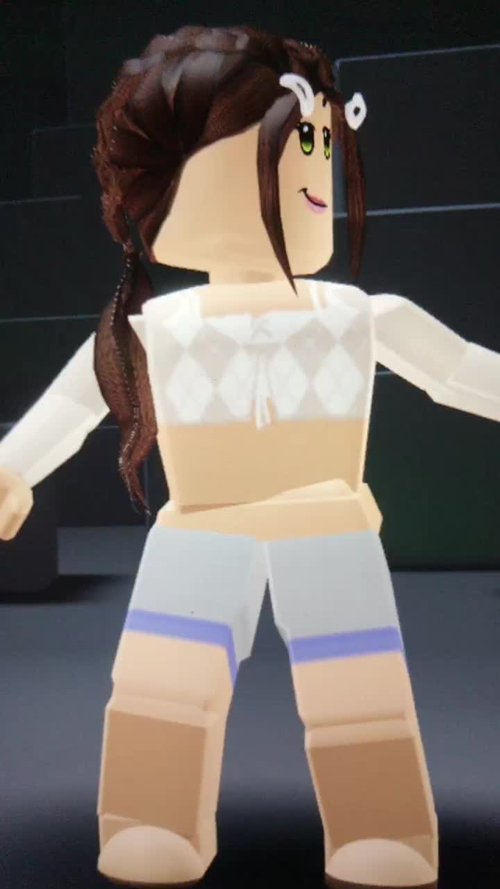 @𝙻𝚊𝚢𝚕𝚊 🐳