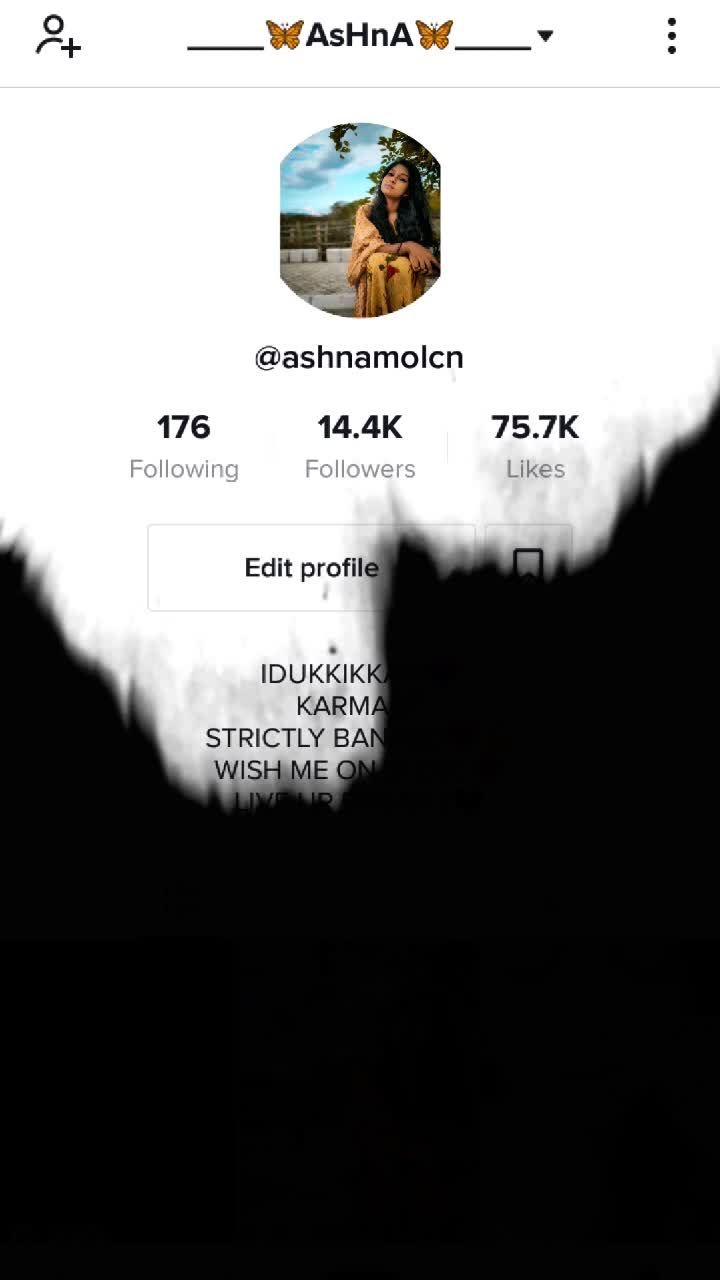 @____🦋AsHnA🦋____