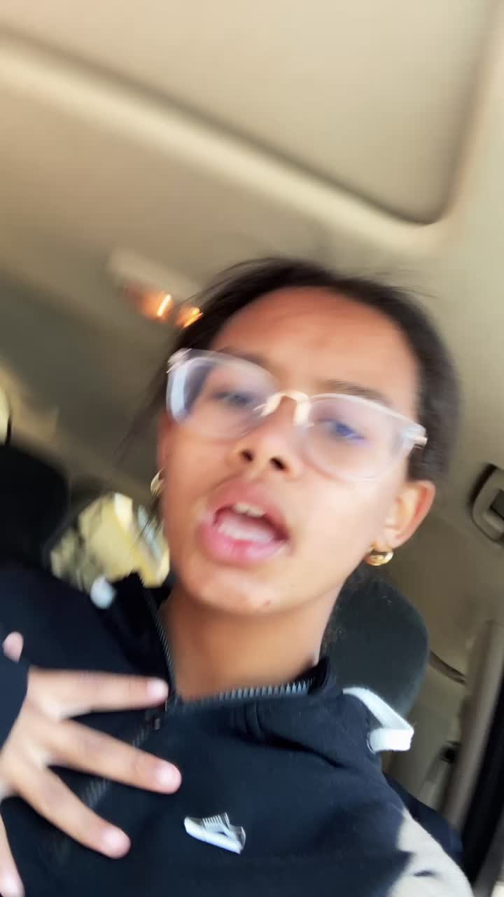 @anon._xx.jay.xx follow her