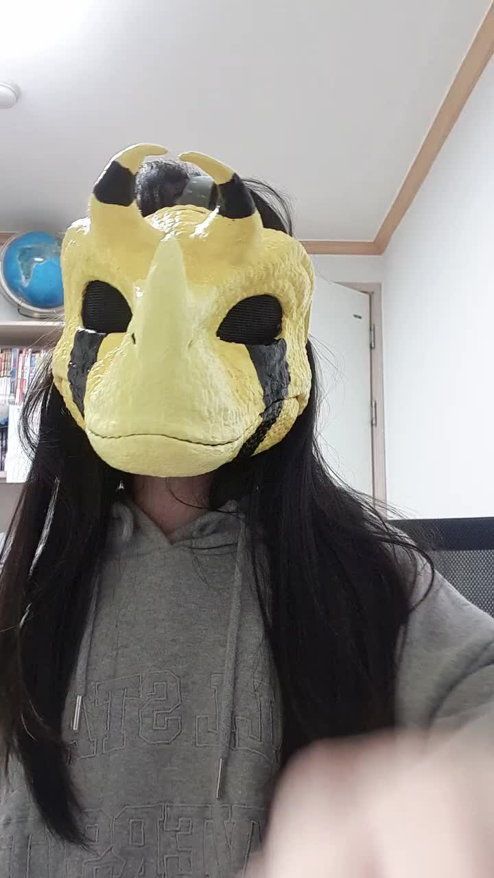 @𝕍𝕚𝕟𝕖
