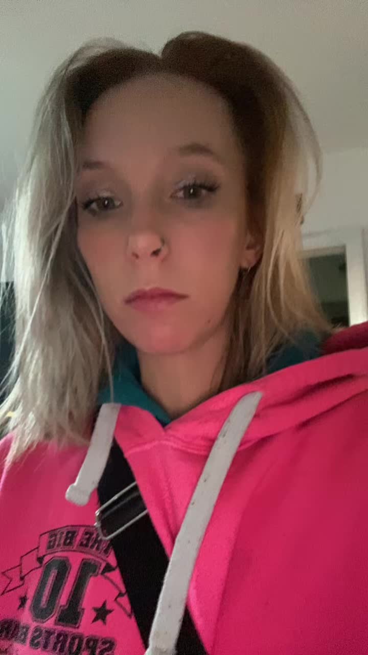 @SheBurps