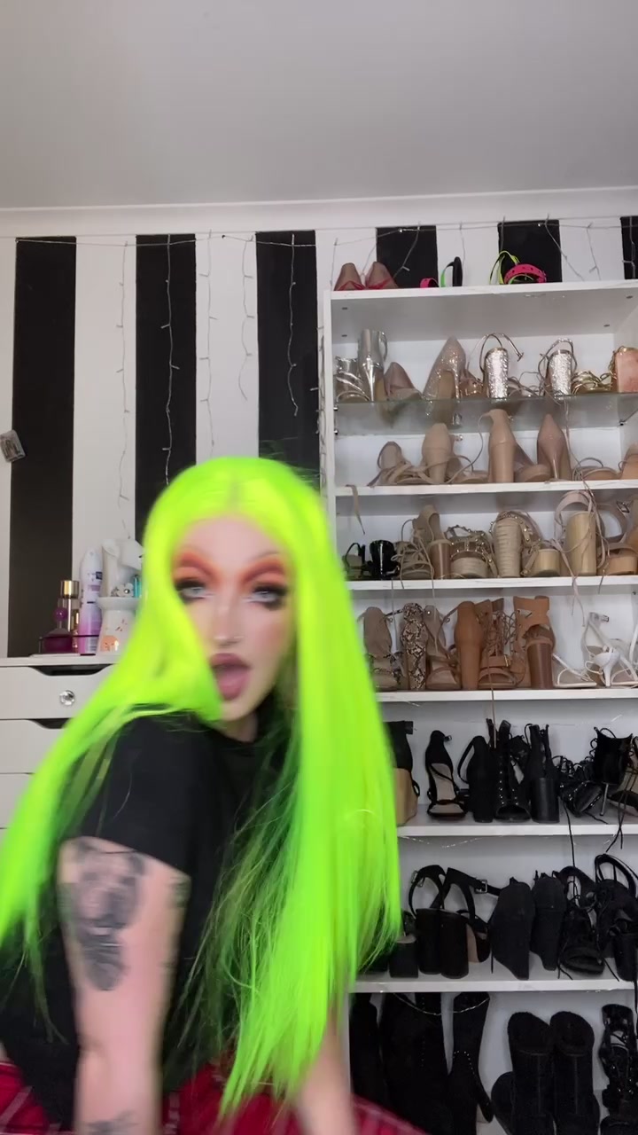 @complikatedartistry