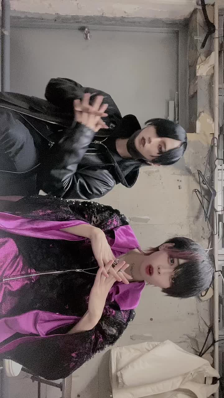 @とーま
