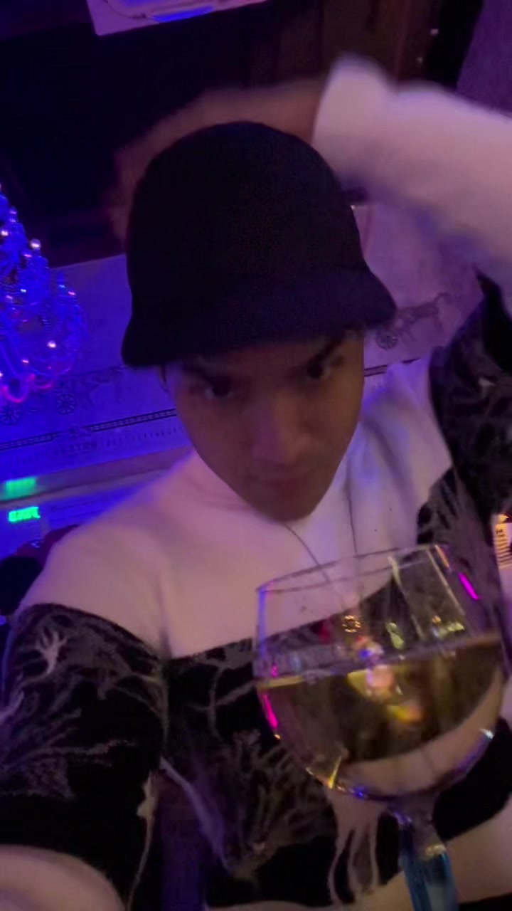 @Paolo Amores