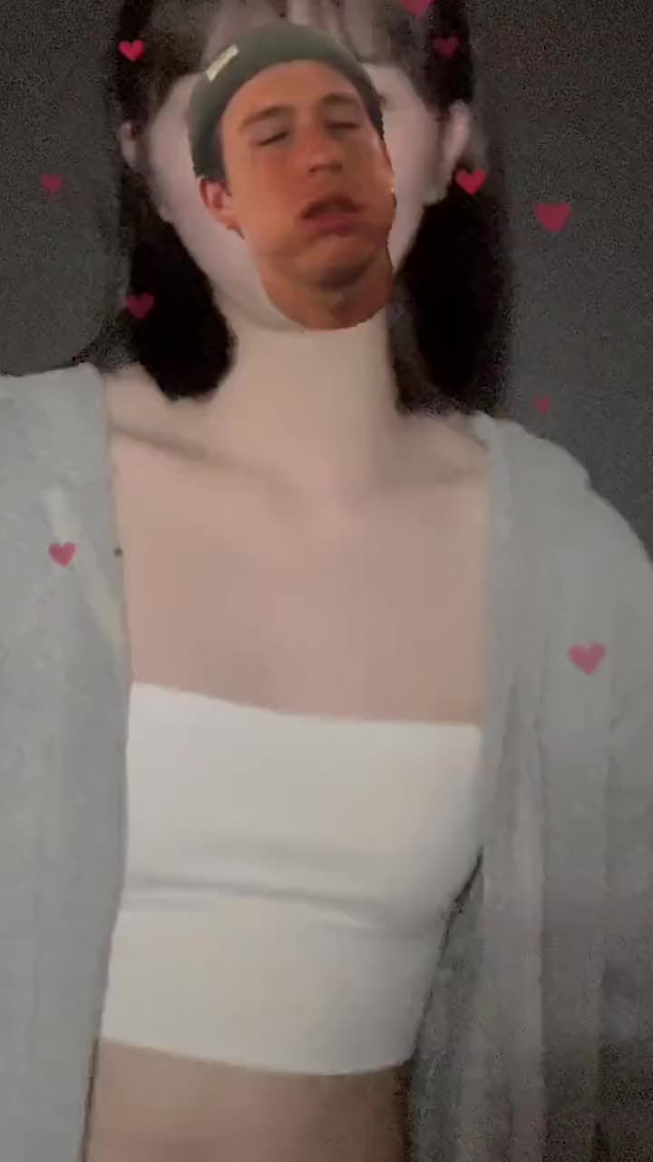 @かりな
