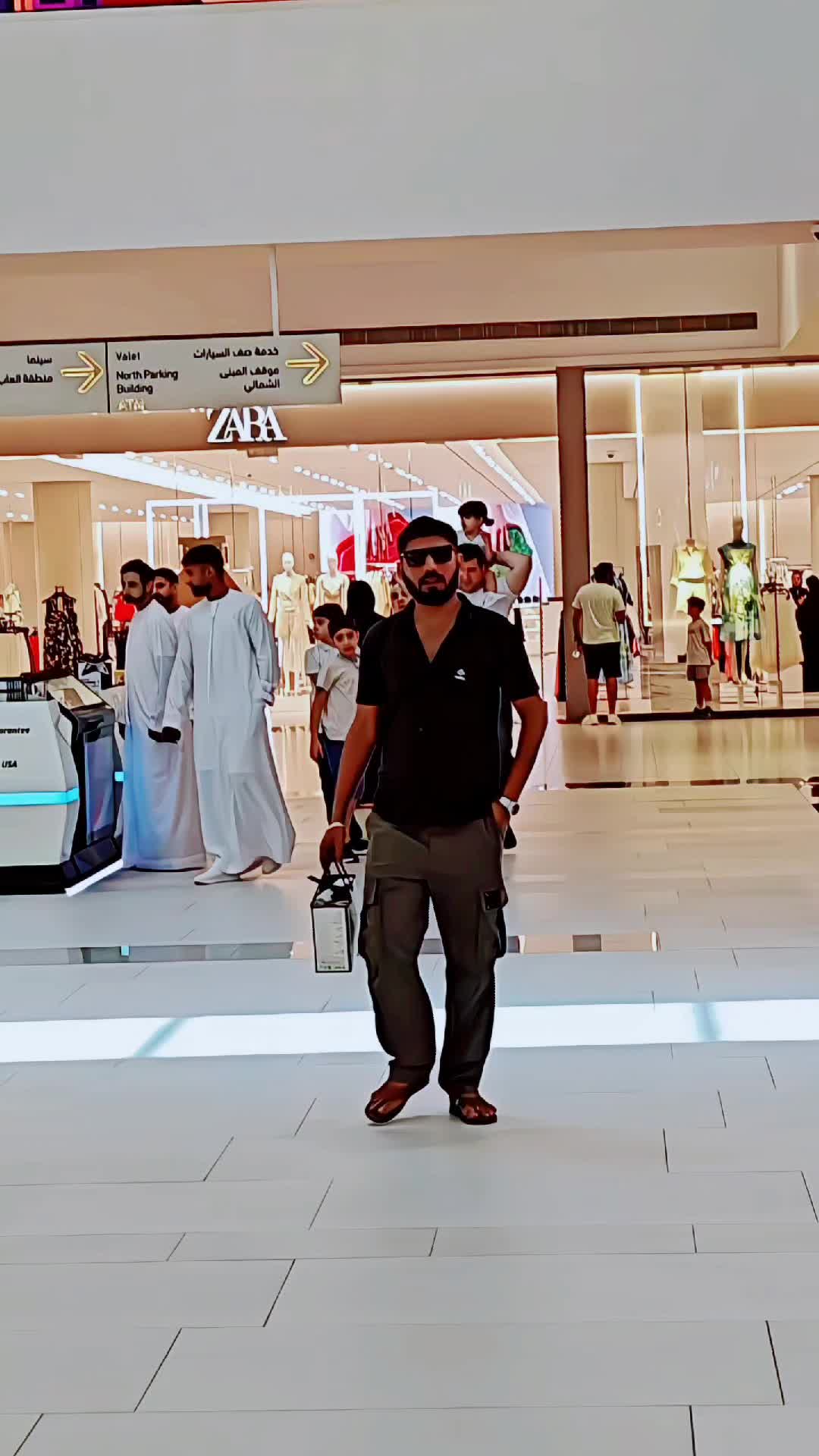 @Mr'Dubai