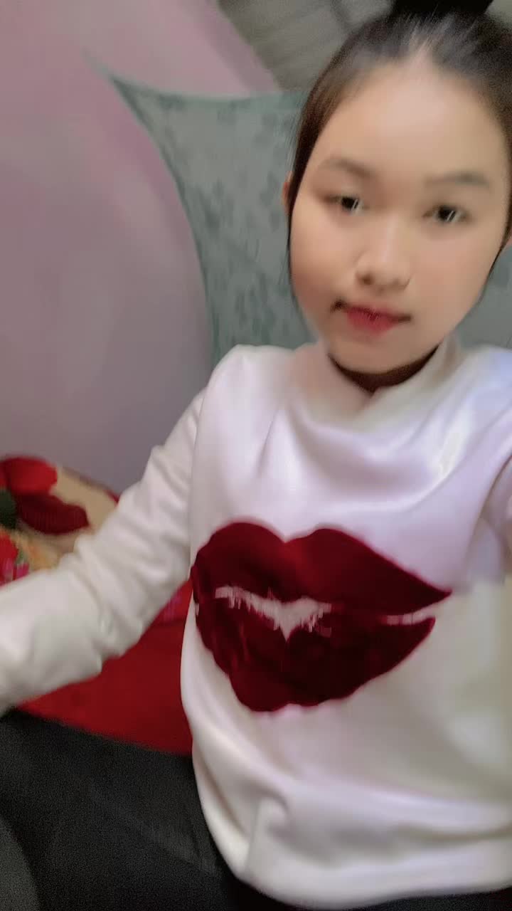 @💗 { D } 💗