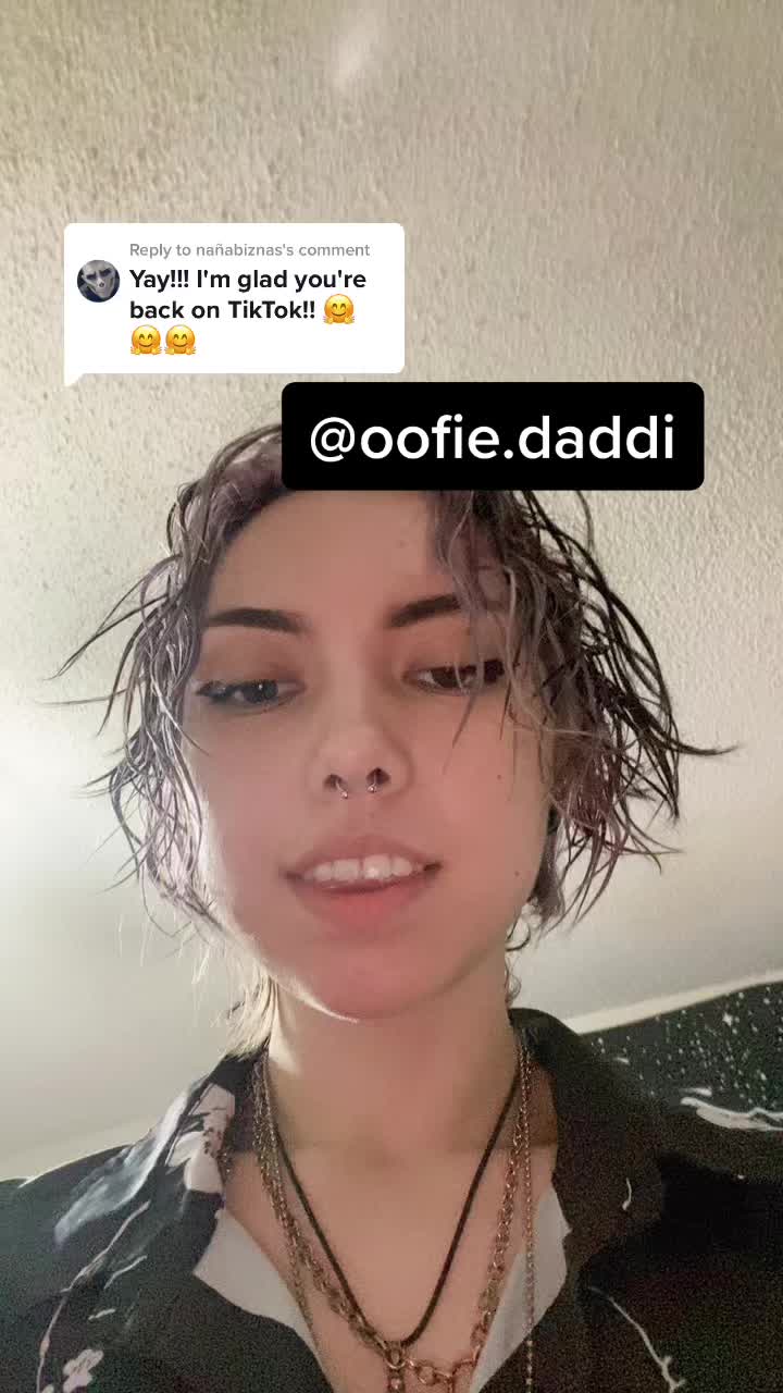 @OofieTV