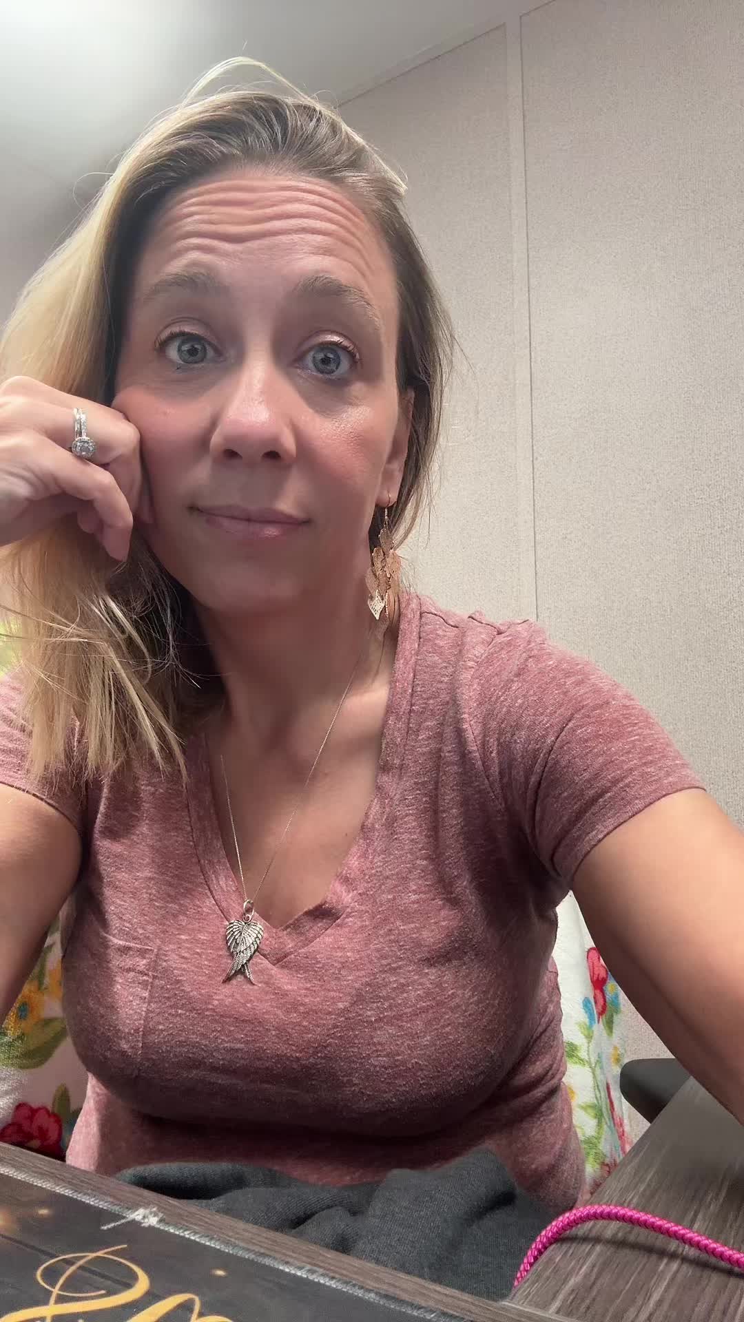 @Giggles_1024