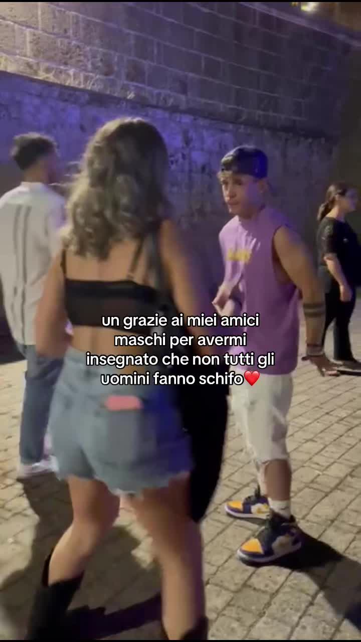 @Antoniuuu_