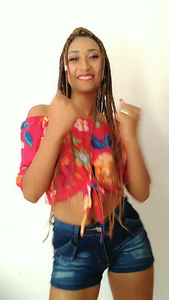 @Aline Januário
