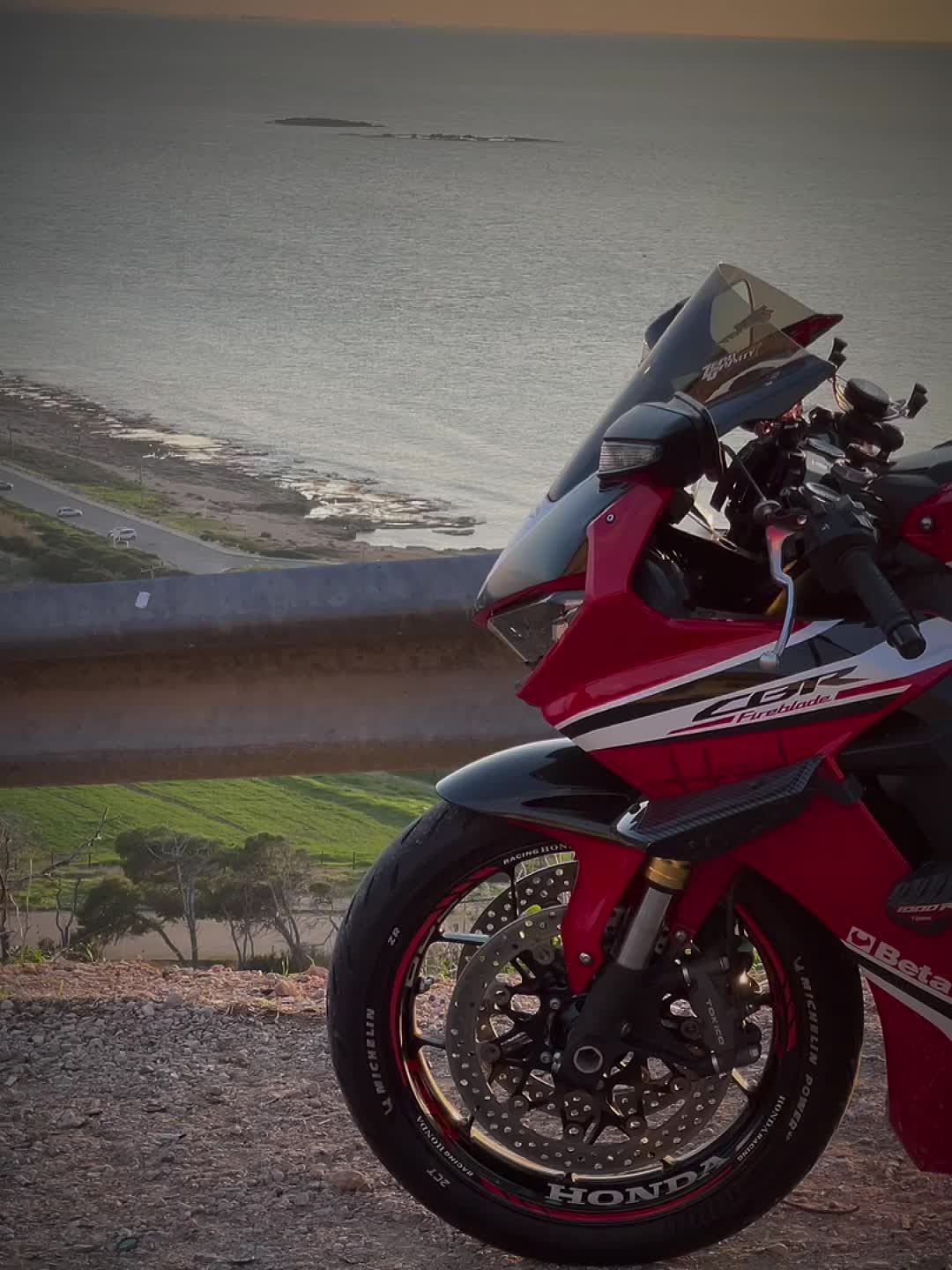 @abrahem.cbr1000rr