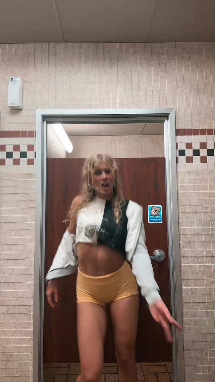 @🤍🖤