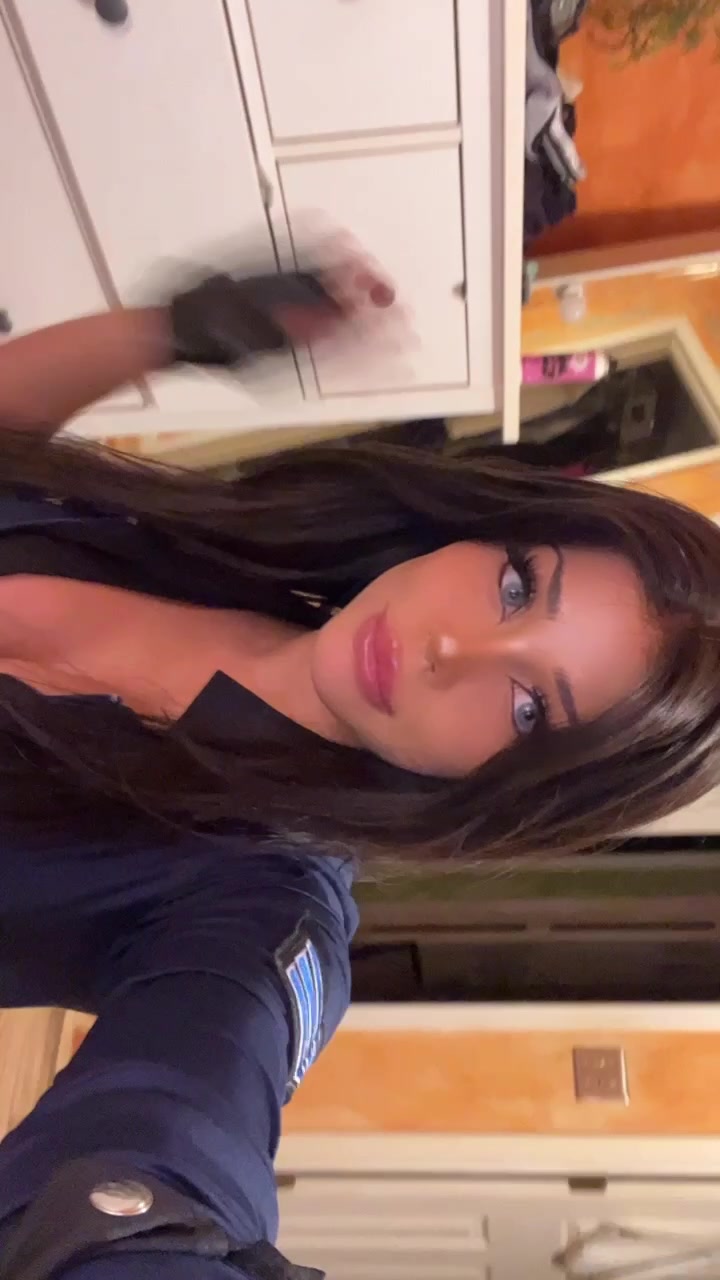 @Officialbronzegoddess