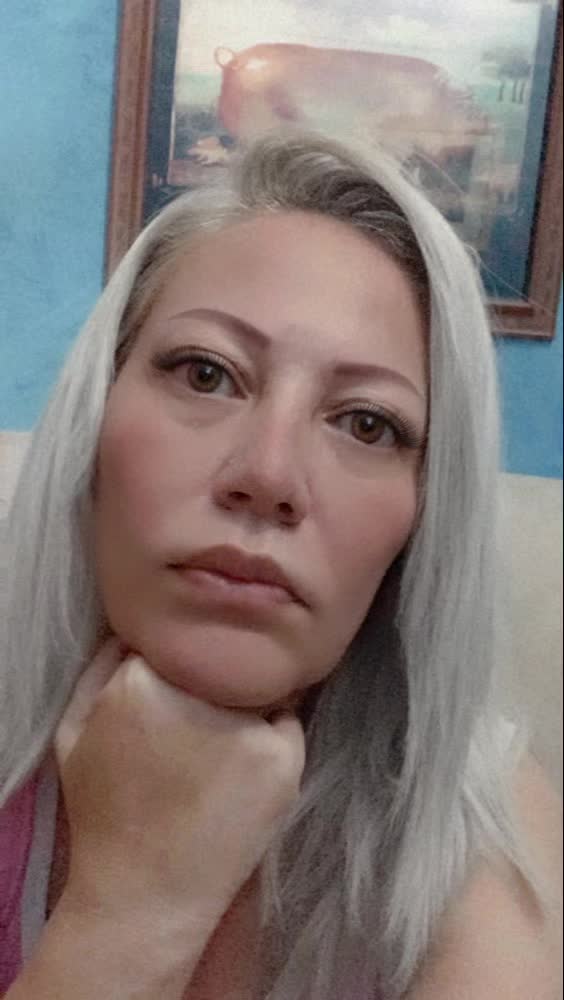 @Abril