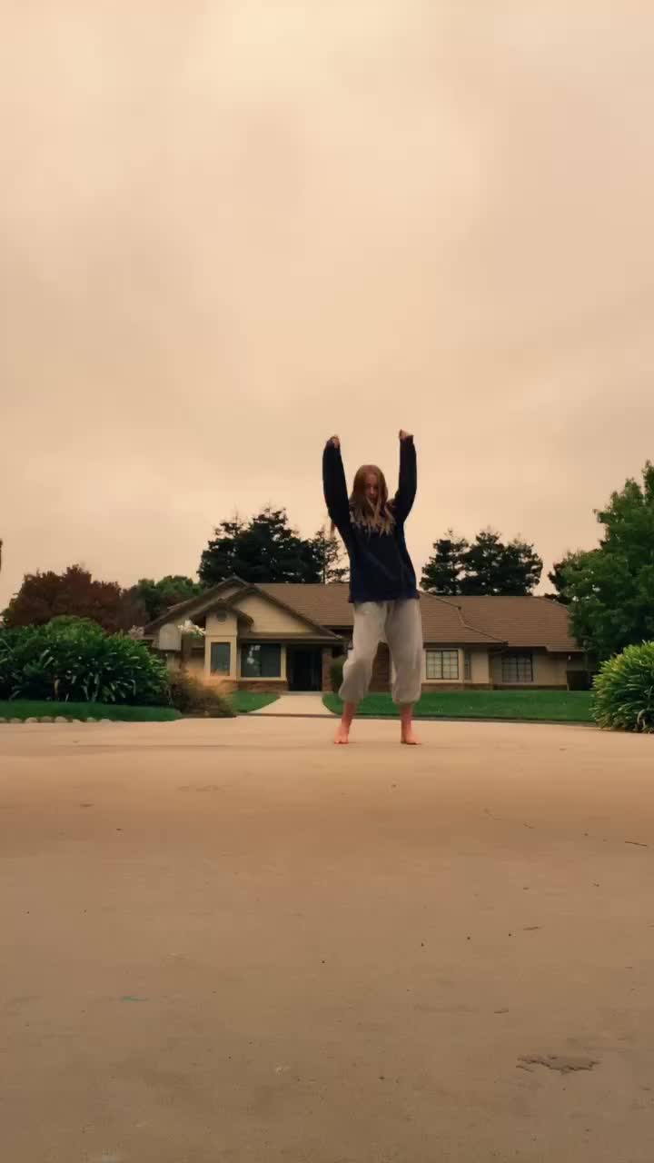 @shake.ur.boootty