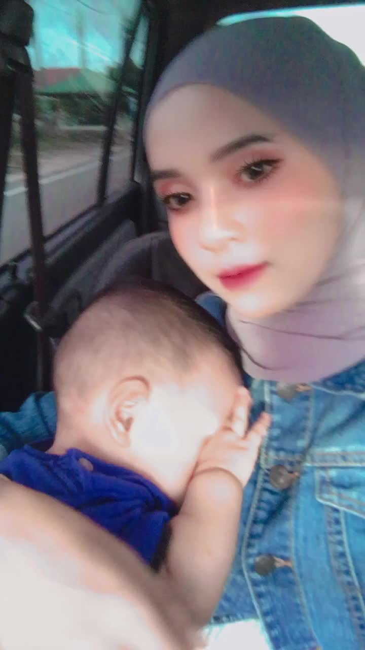 @farah_muhadi
