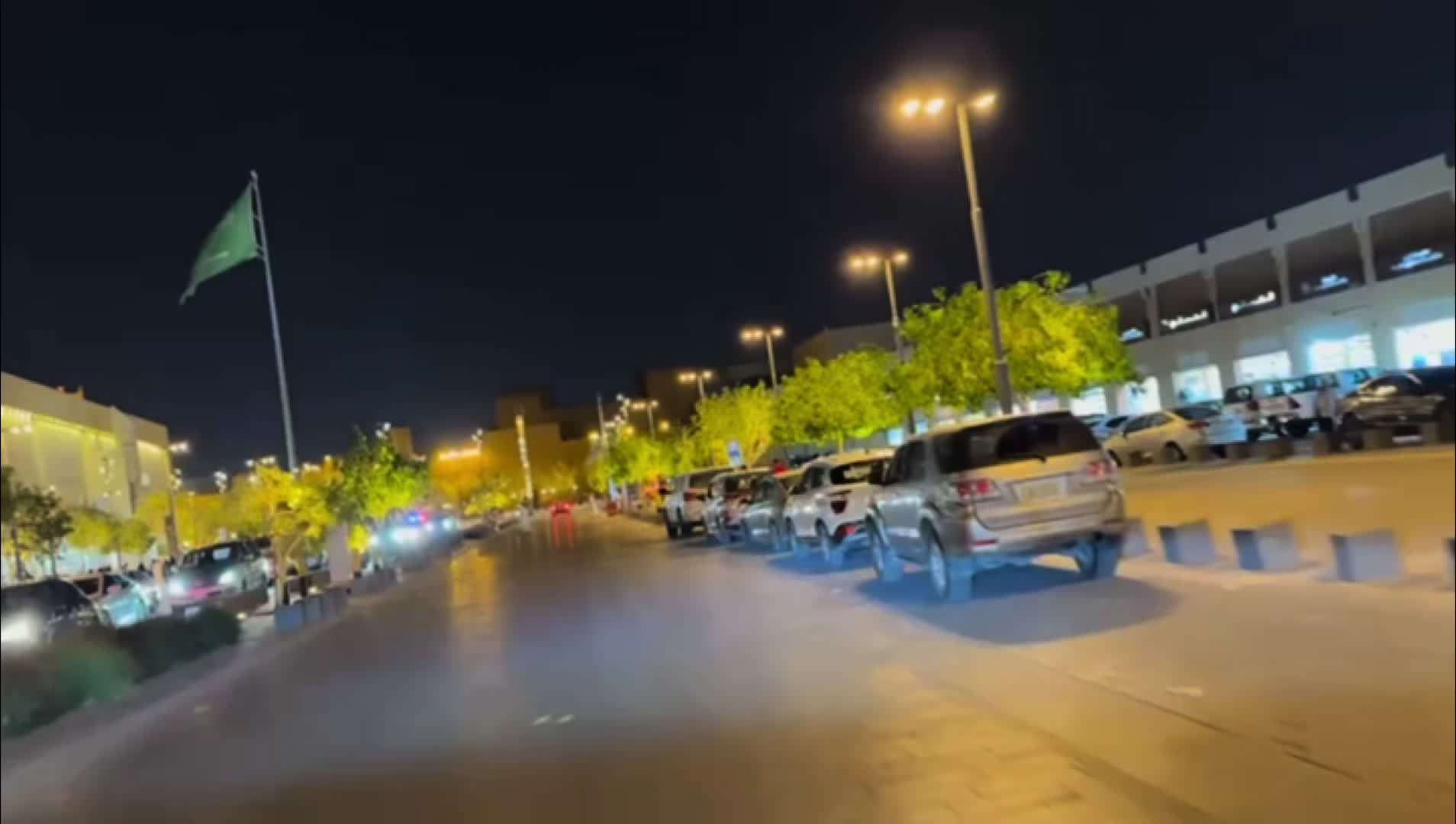 @زهى الورد | جلابيات الرياض