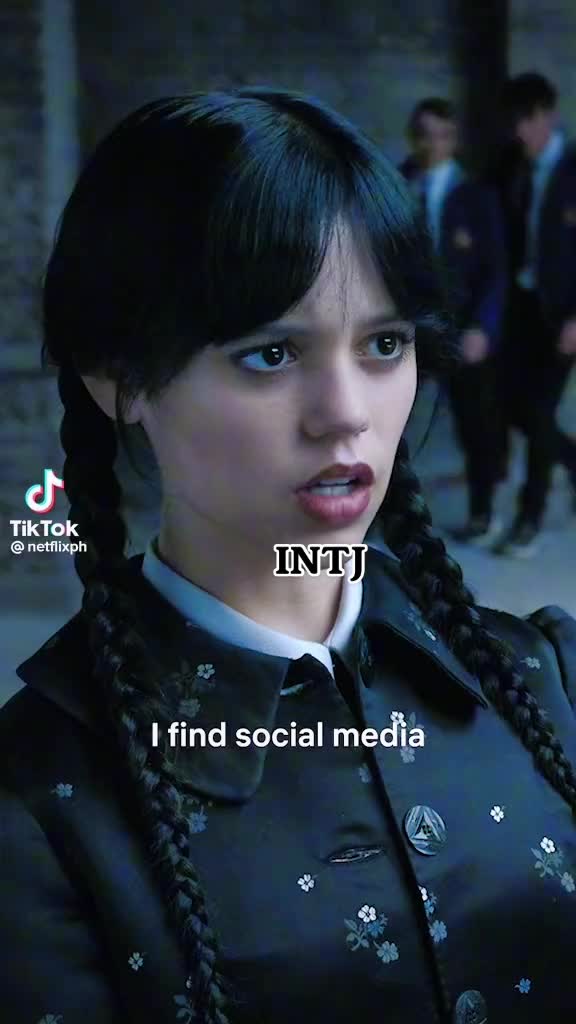 @Mika Unhinged 🧬👩🏽🔬🐳🪽🩵