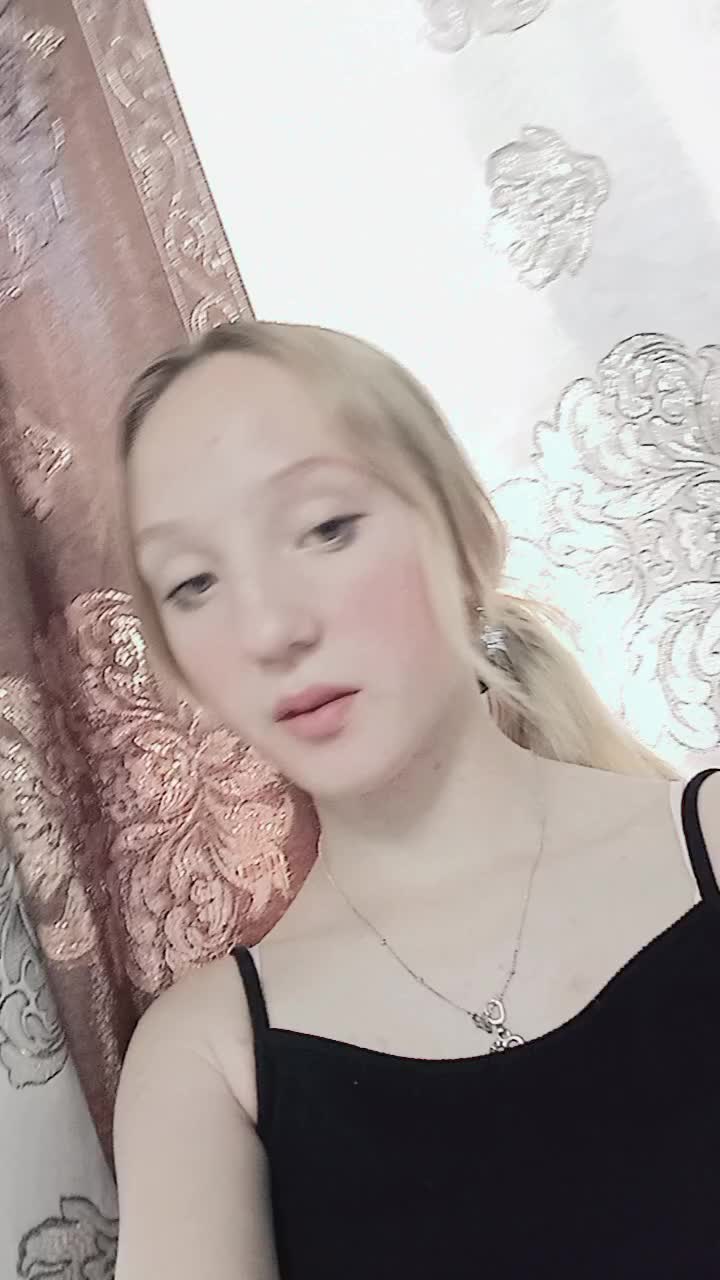 @viku_sik015