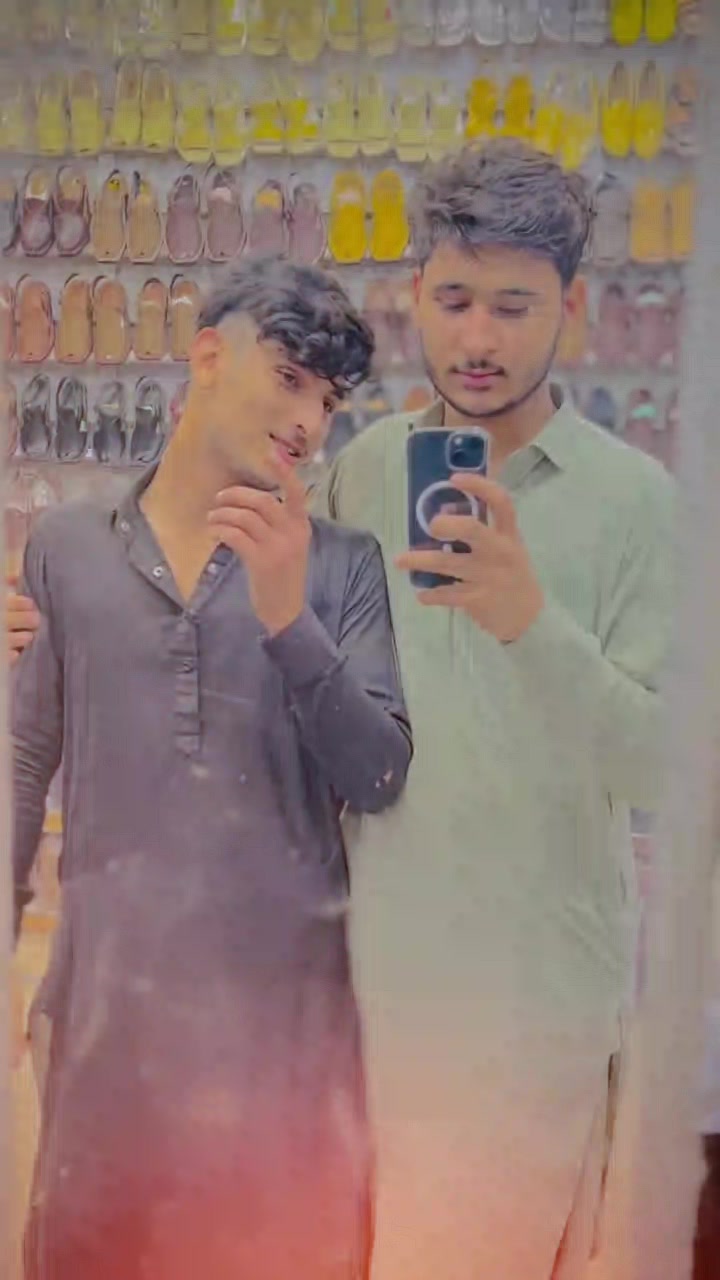 @𝐐 ari_𝑭𝑭_✓