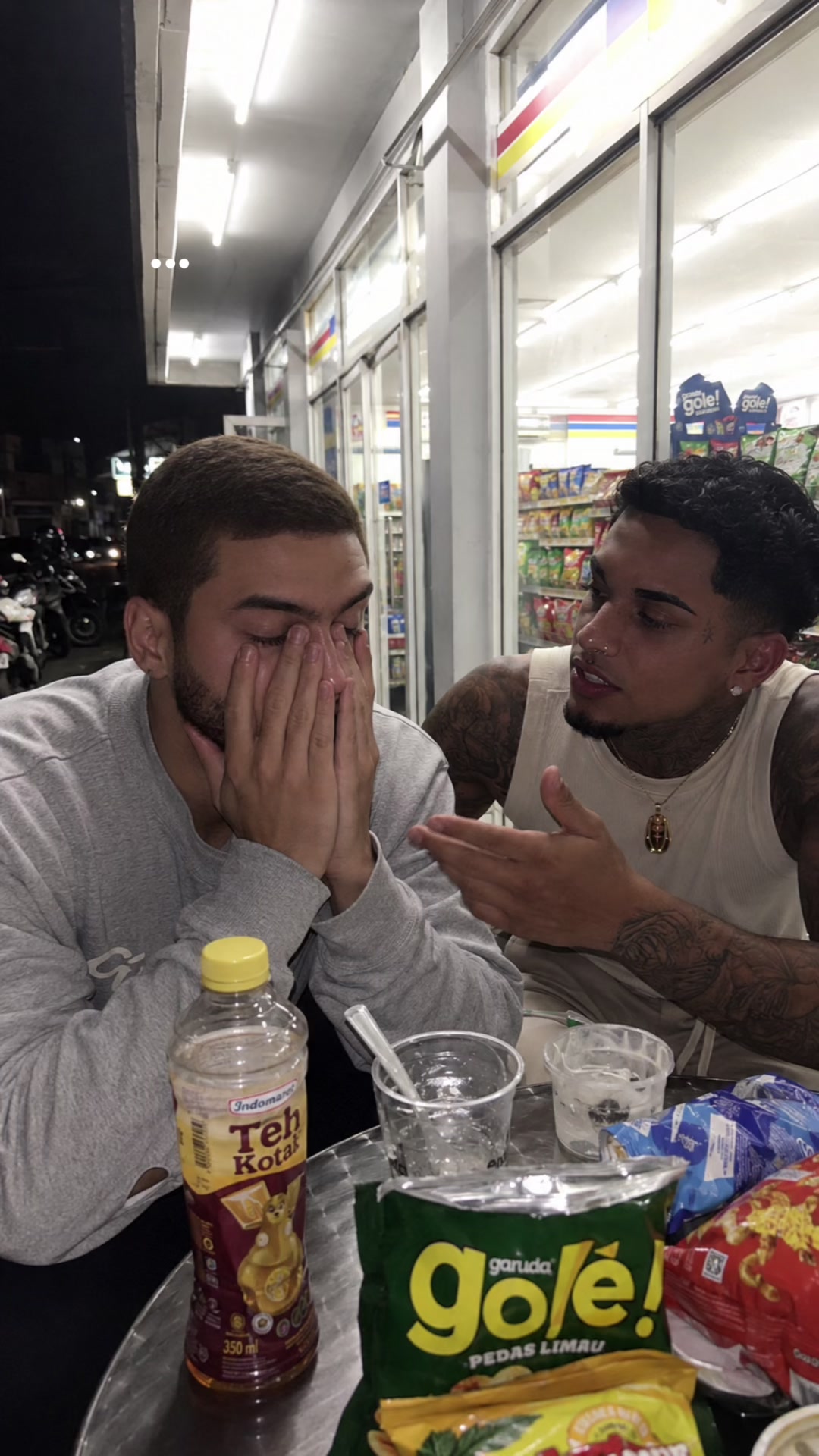 @Camilo Pires
