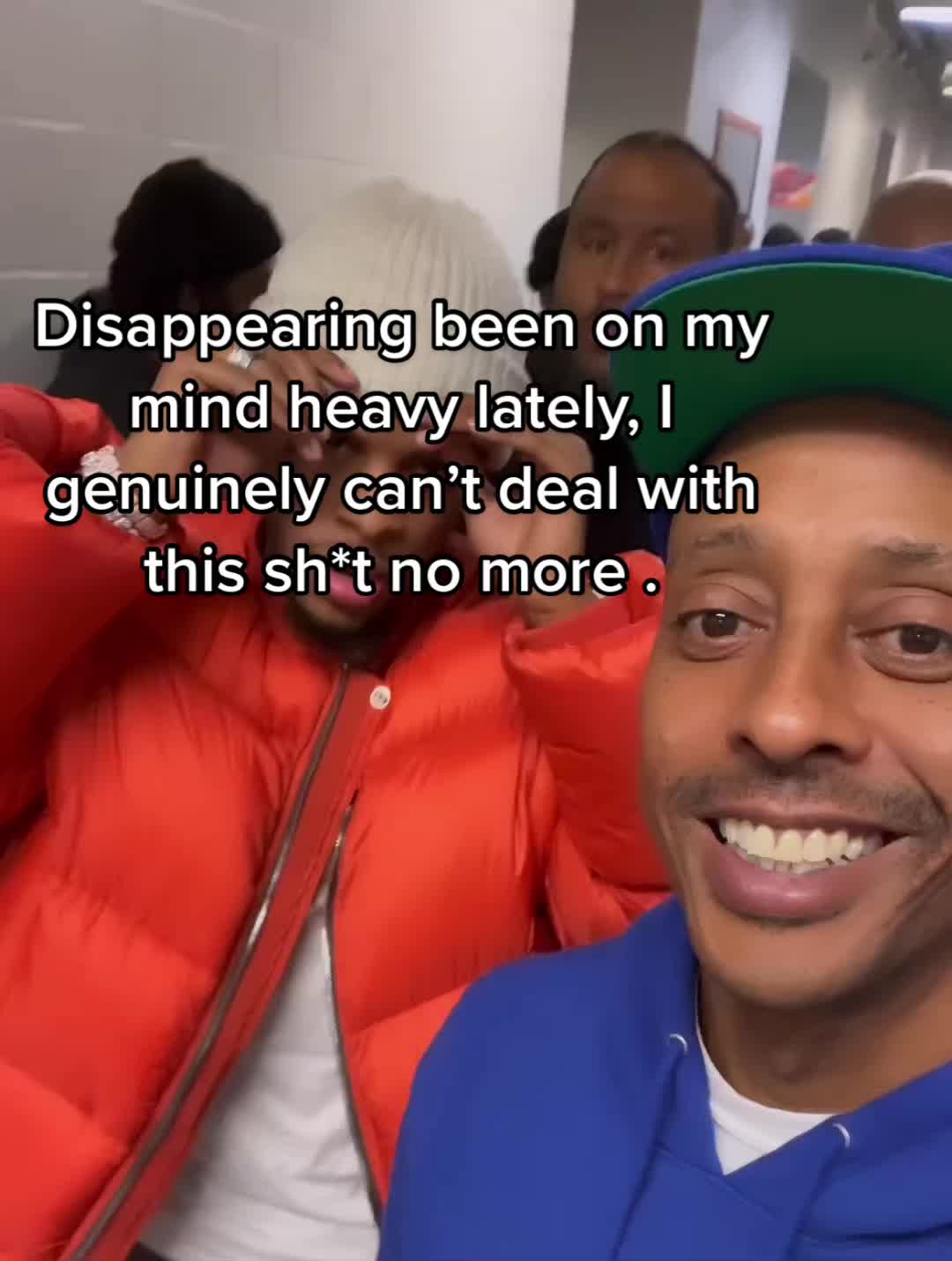 @️