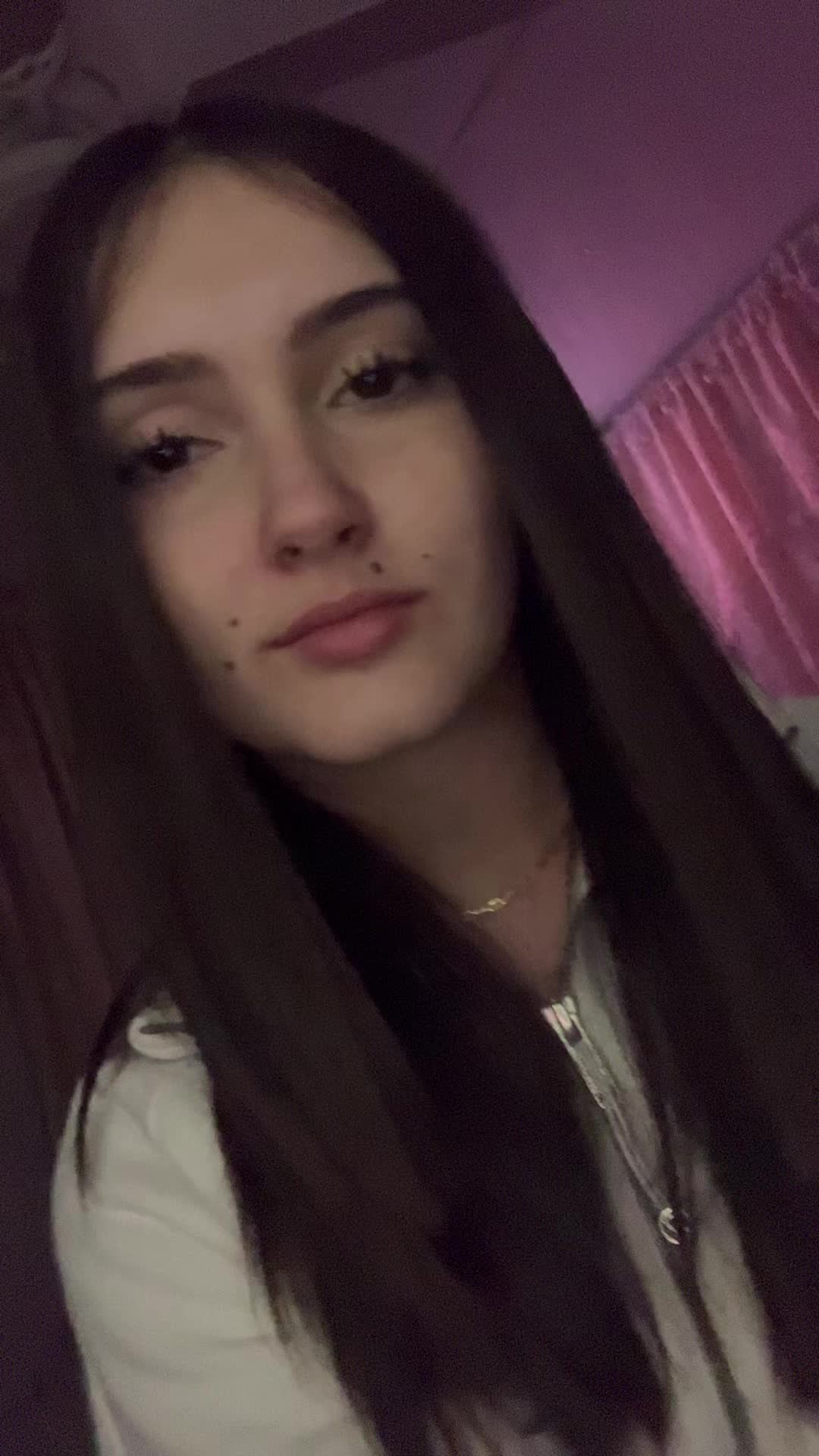 @airyella 🧟♀️