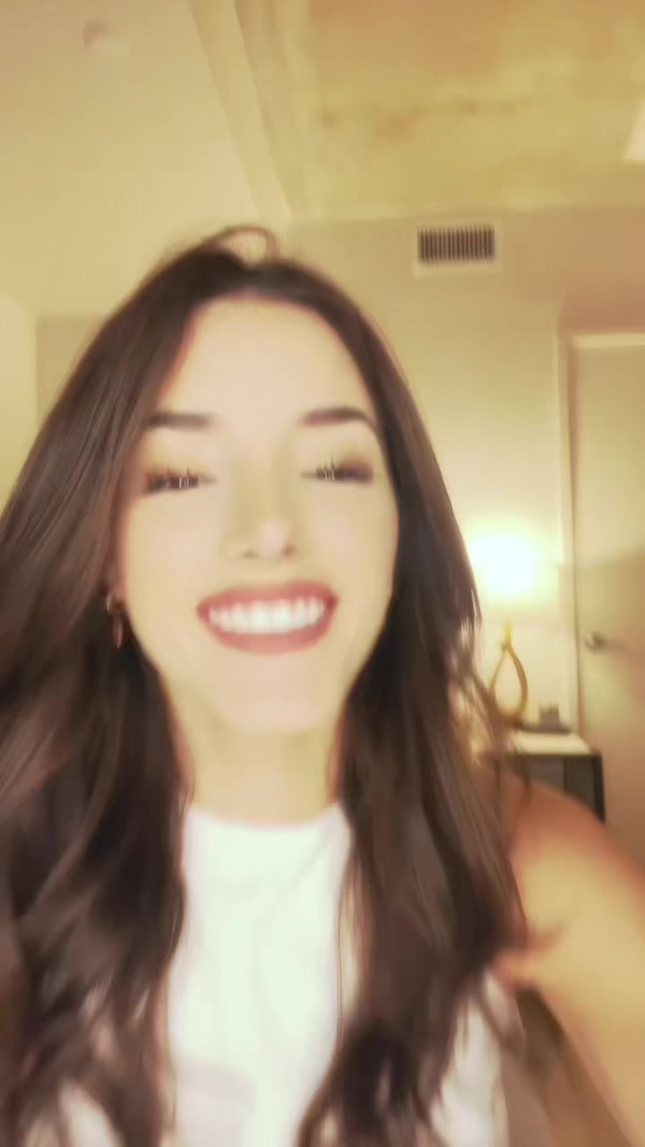 @themisflores