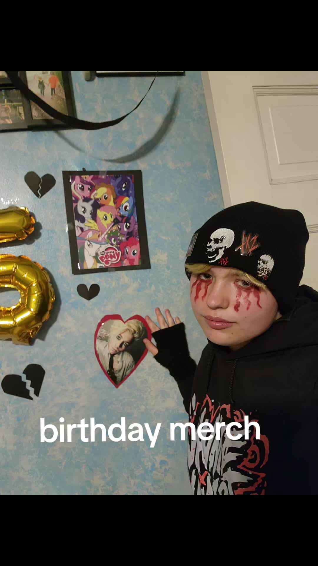 @the.emo.it.gurl
