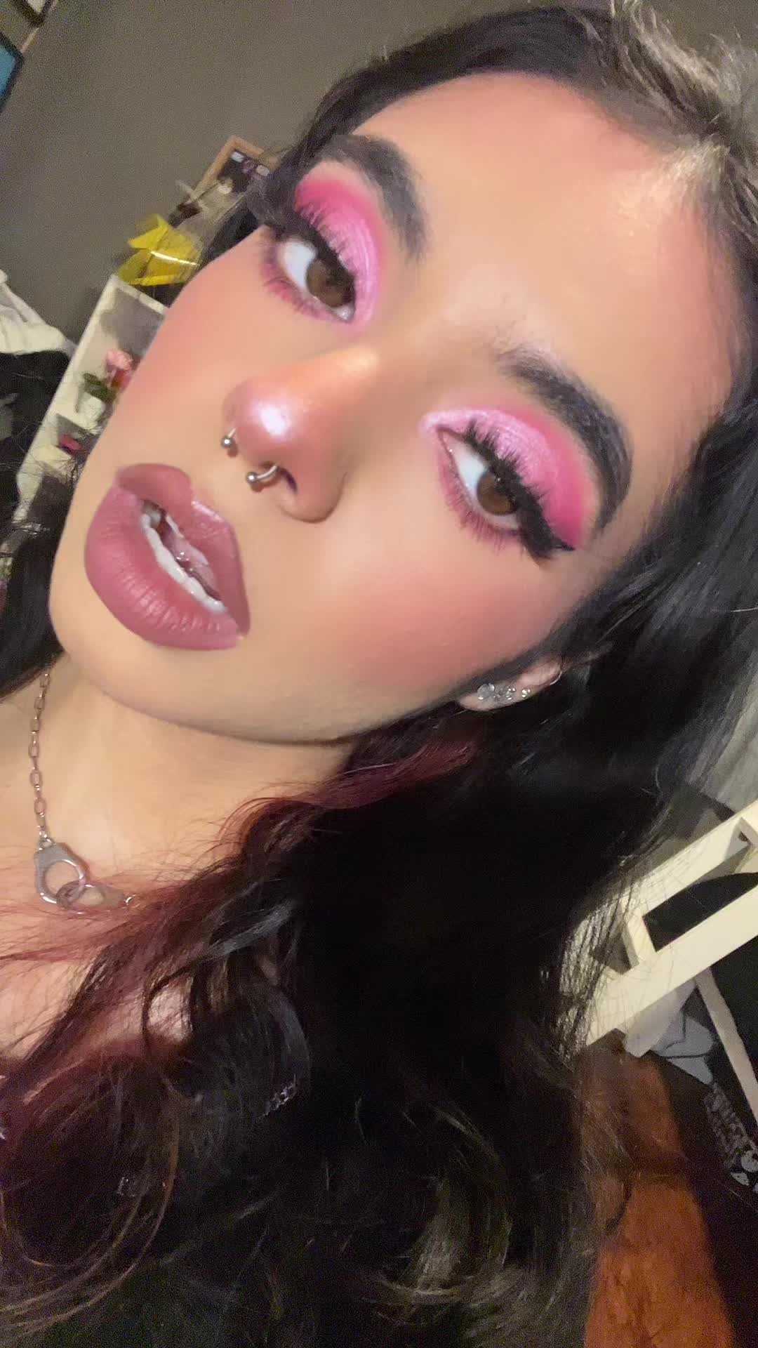 @𝔍𝔞𝔷𝔷𝔶 𝔏𝔬𝔭𝔢𝔷