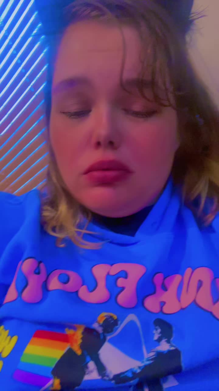 @JoJo🥰