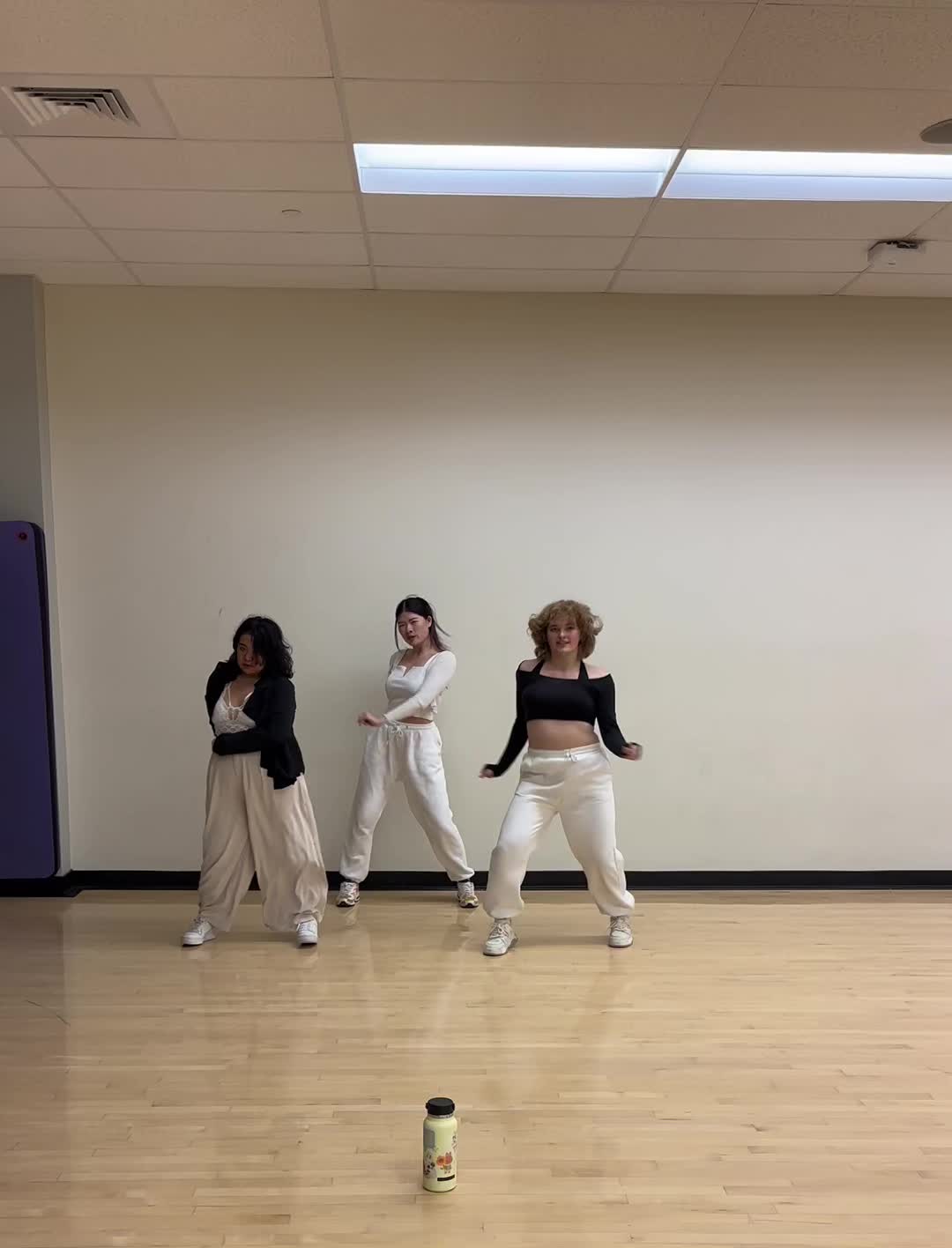 @PSU K-Pop Dance Club