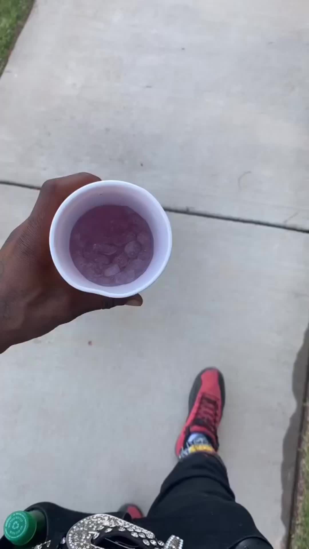 @Mollykutthroat🏚️