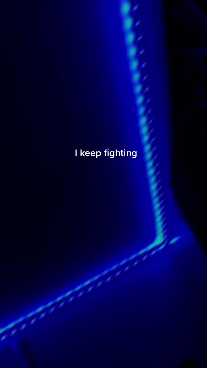 @Fake_$miles