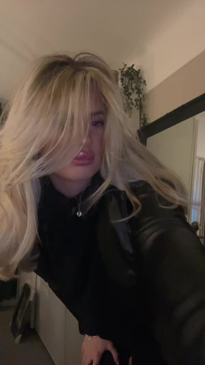 @izzyevans_